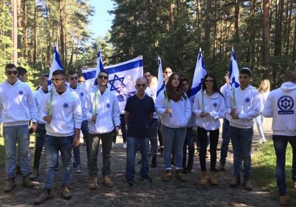 חינוך לאורח חיים דמוקרטי וטיפוח זהות תרבותית